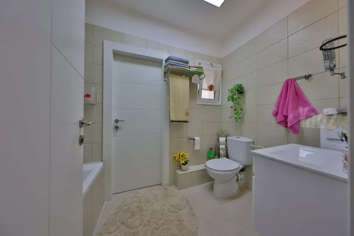 גג/ פנטהאוז 7 חדרים למכירה בעלוני נח 3, קרית מוצקין — תמונה 10