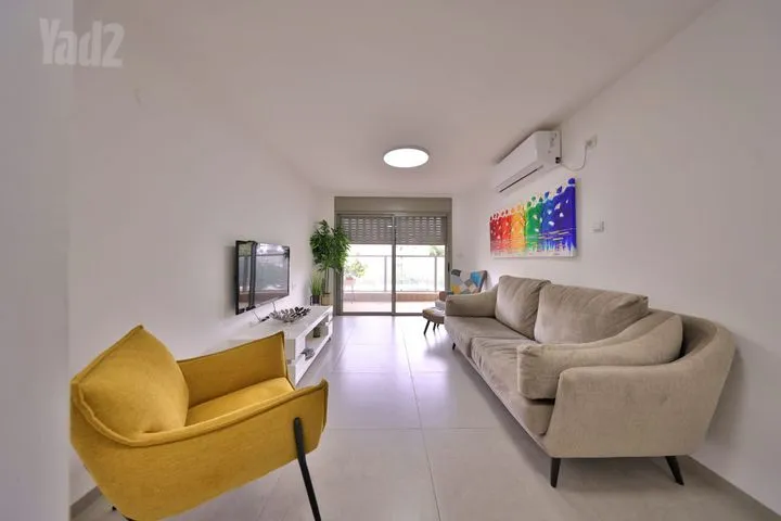 דירה 4 חדרים למכירה בלוי אשכול 1, קרית מוצקין — תמונה 1