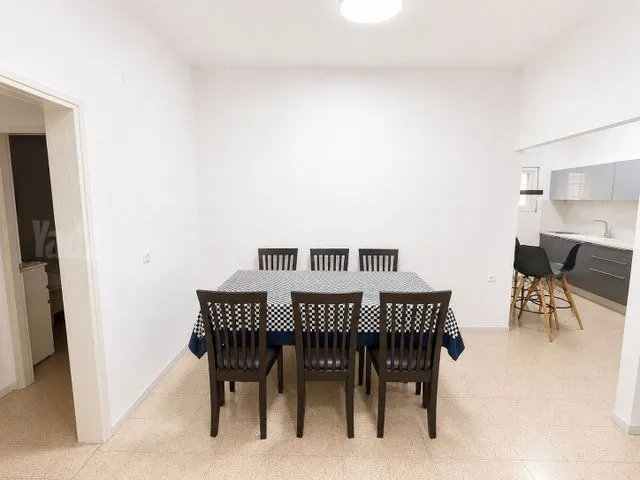 דירה בהרב הרצוג 5 — תמונה 2