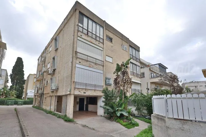 דירה 4.5 חדרים למכירה בהנוטר 62, קרית חיים — תמונה 1