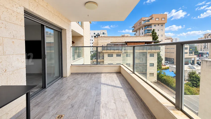 דירה 4 חדרים למכירה במנדלי מוכר ספרים 6, קרית אתא — תמונה 3