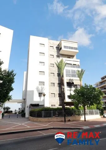 דירה 5 חדרים למכירה ביקינטון 22, קרית ביאליק — תמונה 7