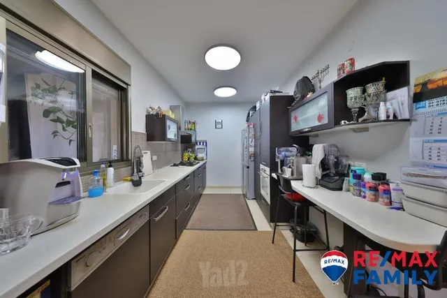 בית פרטי/ קוטג' בפייר בונאר 22 — תמונה 3