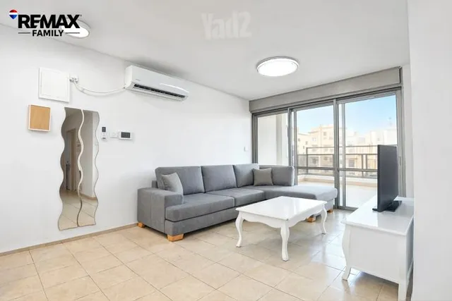 דירה במנחם בגין 12 — תמונה 2