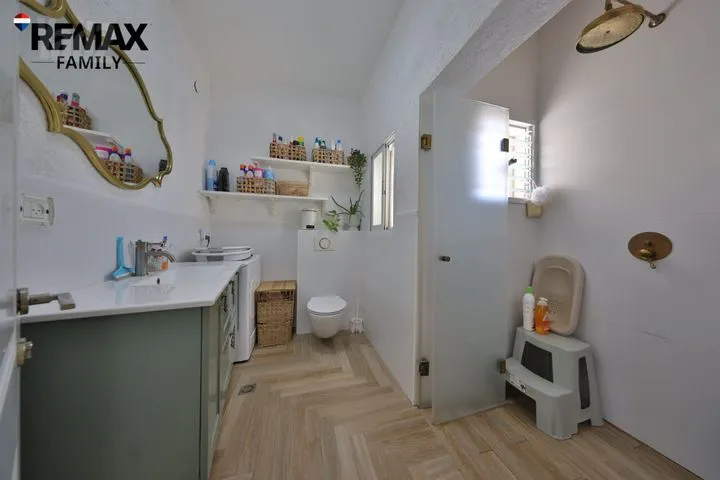 דירה 4 חדרים למכירה בהרב עוזיאל 24, קרית מוצקין — תמונה 5