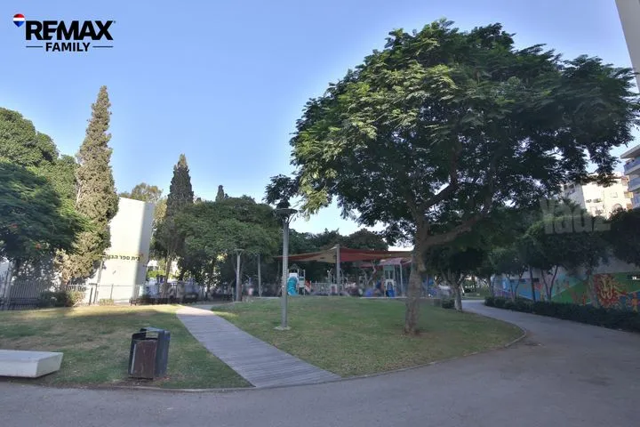 דירה 5 חדרים למכירה בהגנים 1, קרית ביאליק — תמונה 9