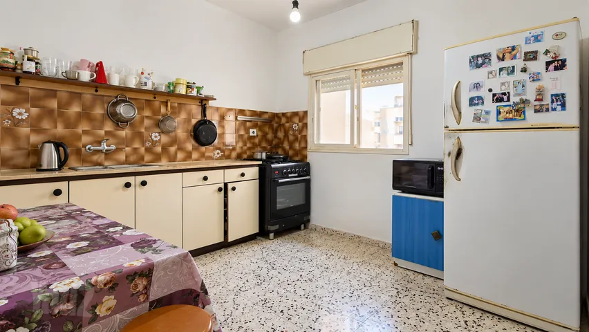 דירה 4 חדרים למכירה בהשקדים 9, קרית ביאליק — תמונה 4