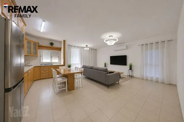 דירה בשמעון 11, קרית ביאליק