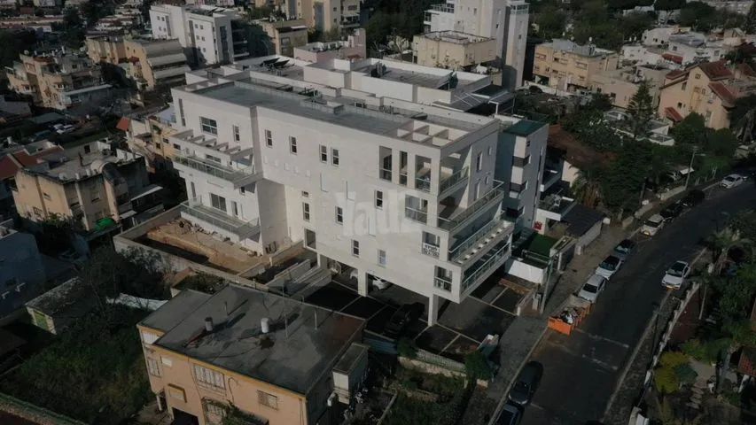 גג/ פנטהאוז 5 חדרים למכירה בסירקין, קרית אתא — תמונה 7