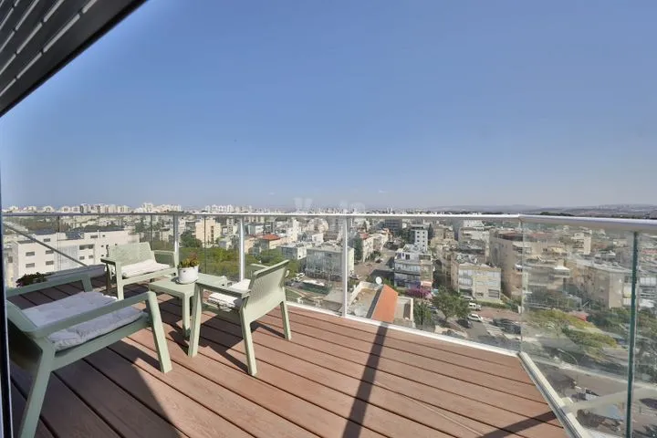 דירה 4 חדרים למכירה בהרב קוק 40, קרית מוצקין — תמונה 11