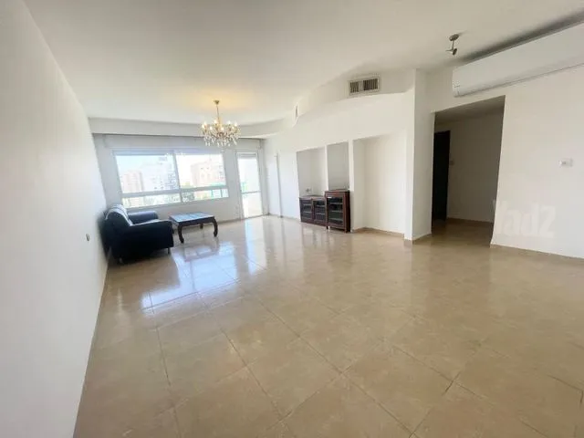 דירה בהגנים 1, קרית ביאליק