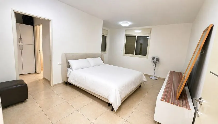 בית פרטי/ קוטג' 6 חדרים למכירה בג'ורג' לנדאור, קרית ביאליק — תמונה 6