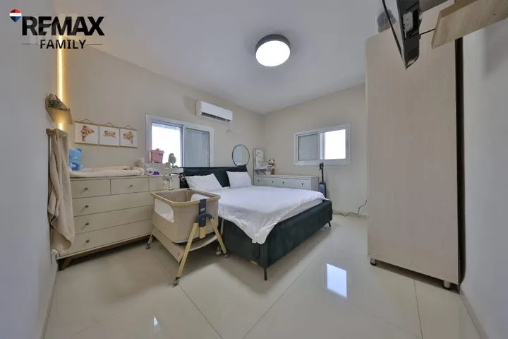 דירה 4 חדרים למכירה בהרב עוזיאל 24, קרית מוצקין — תמונה 6