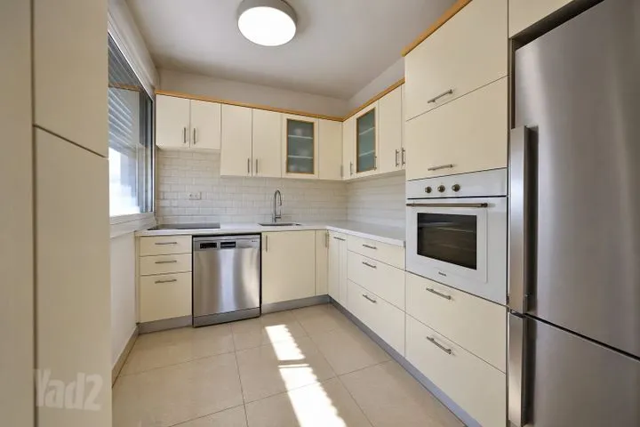 דירה 4 חדרים למכירה בהרב קוק 40, קרית מוצקין — תמונה 6