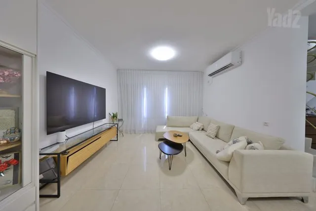 דירה בשדרות בן גוריון 64 — תמונה 1