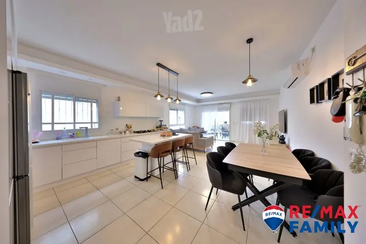 דירה 4 חדרים למכירה בהנוטר, קרית חיים — תמונה 2