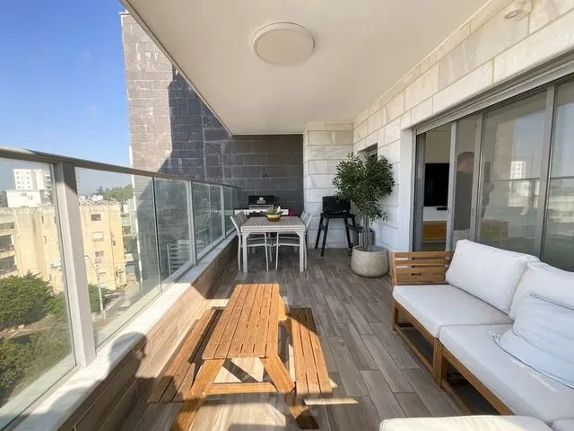 דירה 5 חדרים למכירה בדן 18, קרית ביאליק — תמונה 9