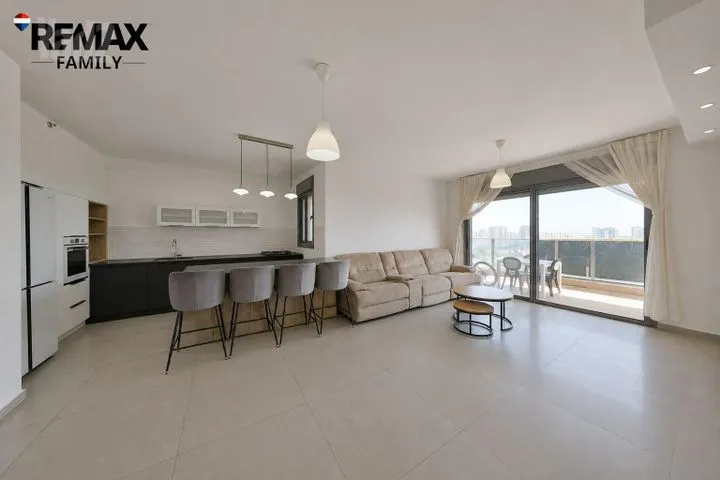 דירה 5 חדרים למכירה בגאולה כהן 6, קרית ים — תמונה 3