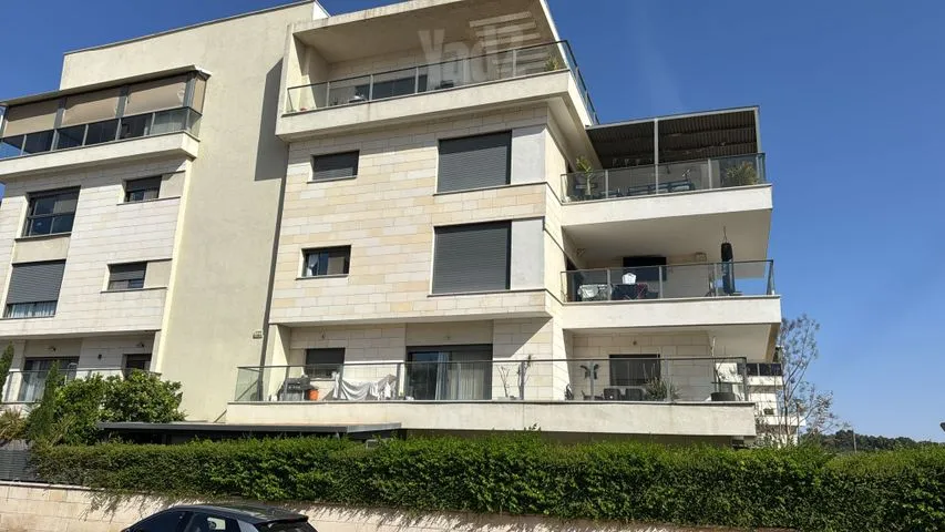 דירה 5 חדרים למכירה בהתאנים 28, קרית אתא — תמונה 3