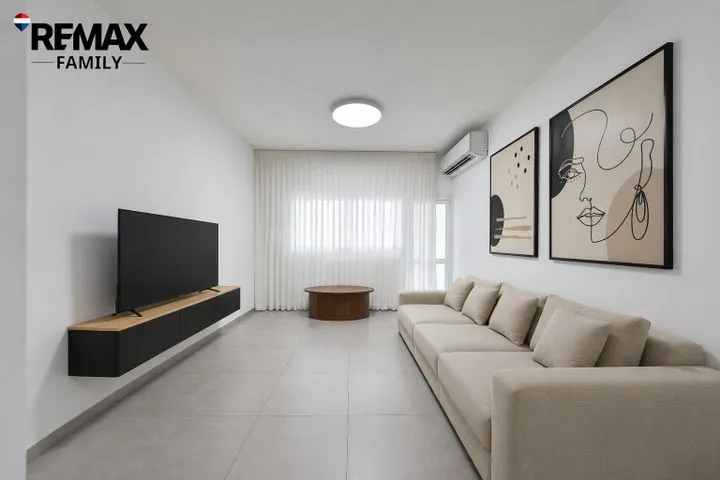 דירה 3.5 חדרים למכירה בשדרות גושן 8, קרית מוצקין — תמונה 1