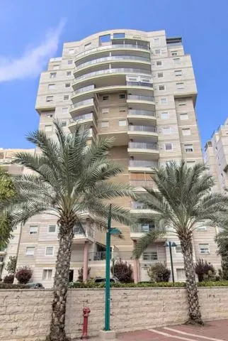 דירה באירוס 9 — תמונה 2