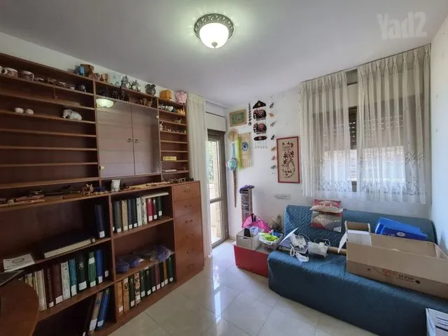 דירה 5 חדרים למכירה בהנרייטה סולד 52, חיפה — תמונה 3