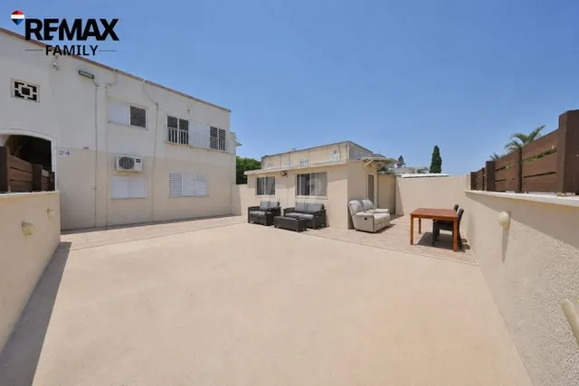 דירה בהרב עוזיאל 24 — תמונה 9