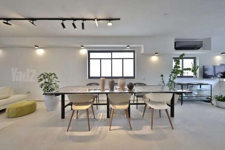 גג/ פנטהאוז 5 חדרים למכירה בספיר 18, קרית מוצקין — תמונה 4