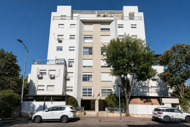 דירה בשדרות בית וגן 10 — תמונה 8